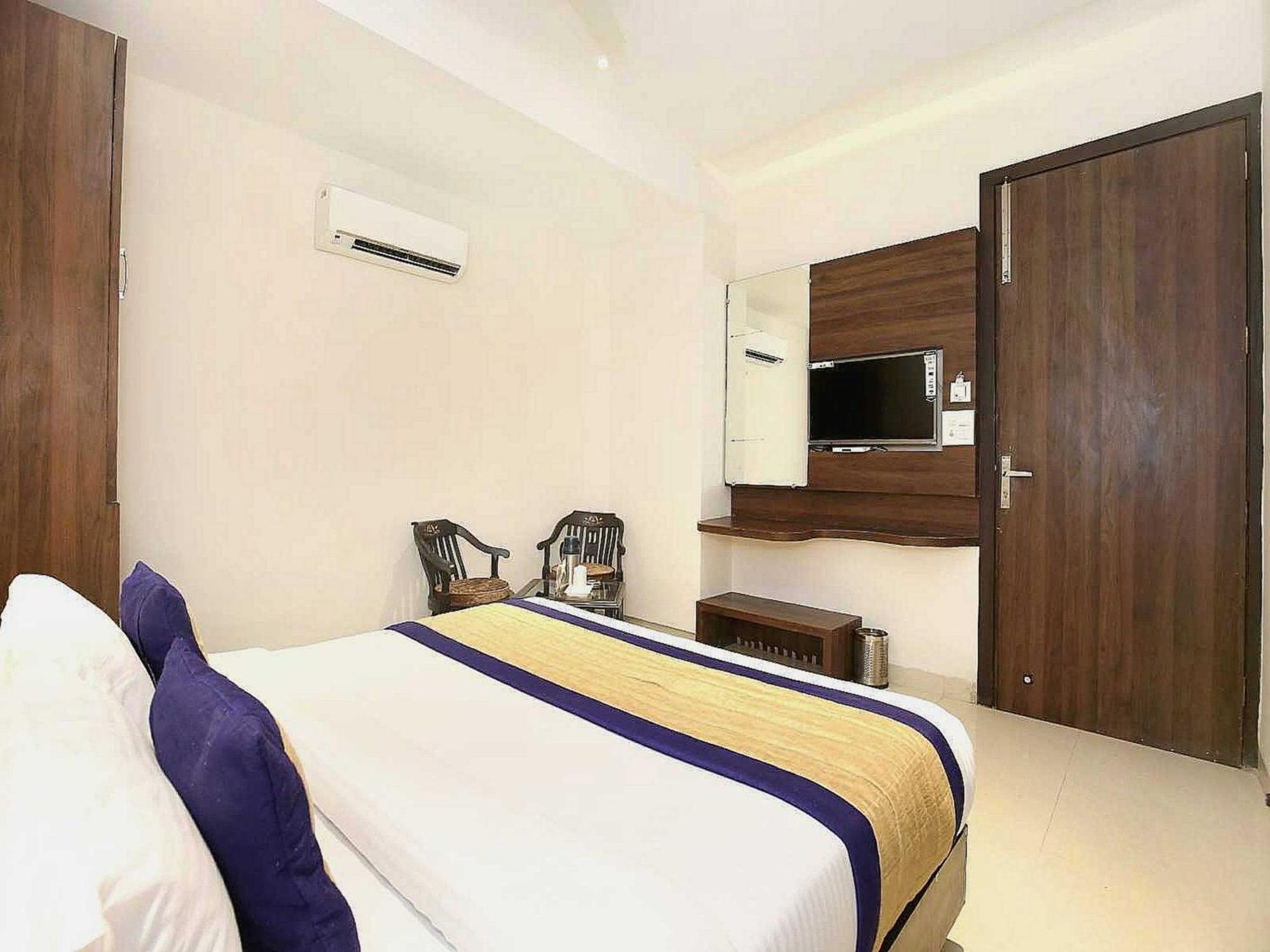 Hotel O Grand Star Amritsar Zewnętrze zdjęcie